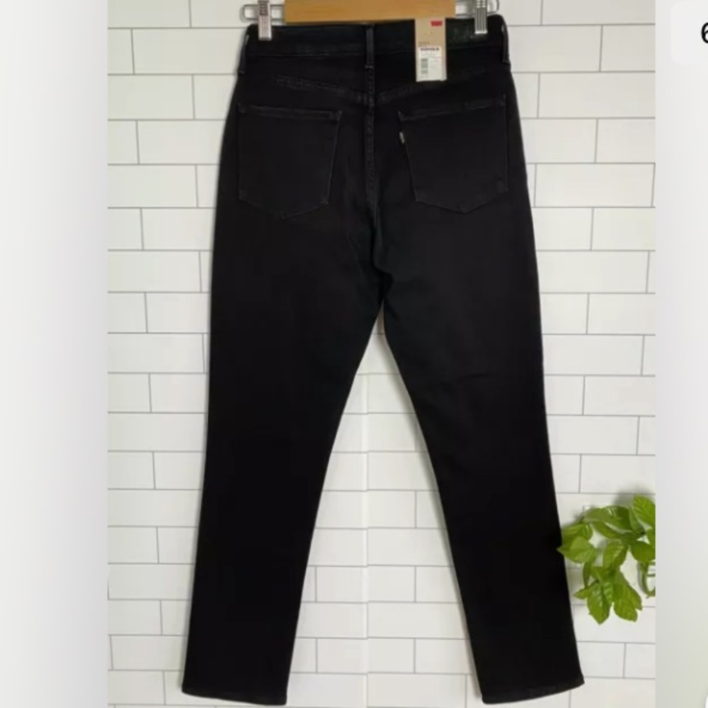 Levi's Mid Rise Skinny Jeans Size 6 Short W28 L30 Black Wash Denim - Picture 1 of 8